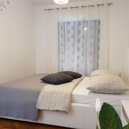 Gulin Apartments Водице Екстериор снимка