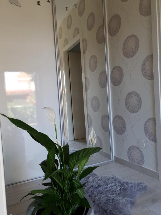 Gulin Apartments Водице Екстериор снимка