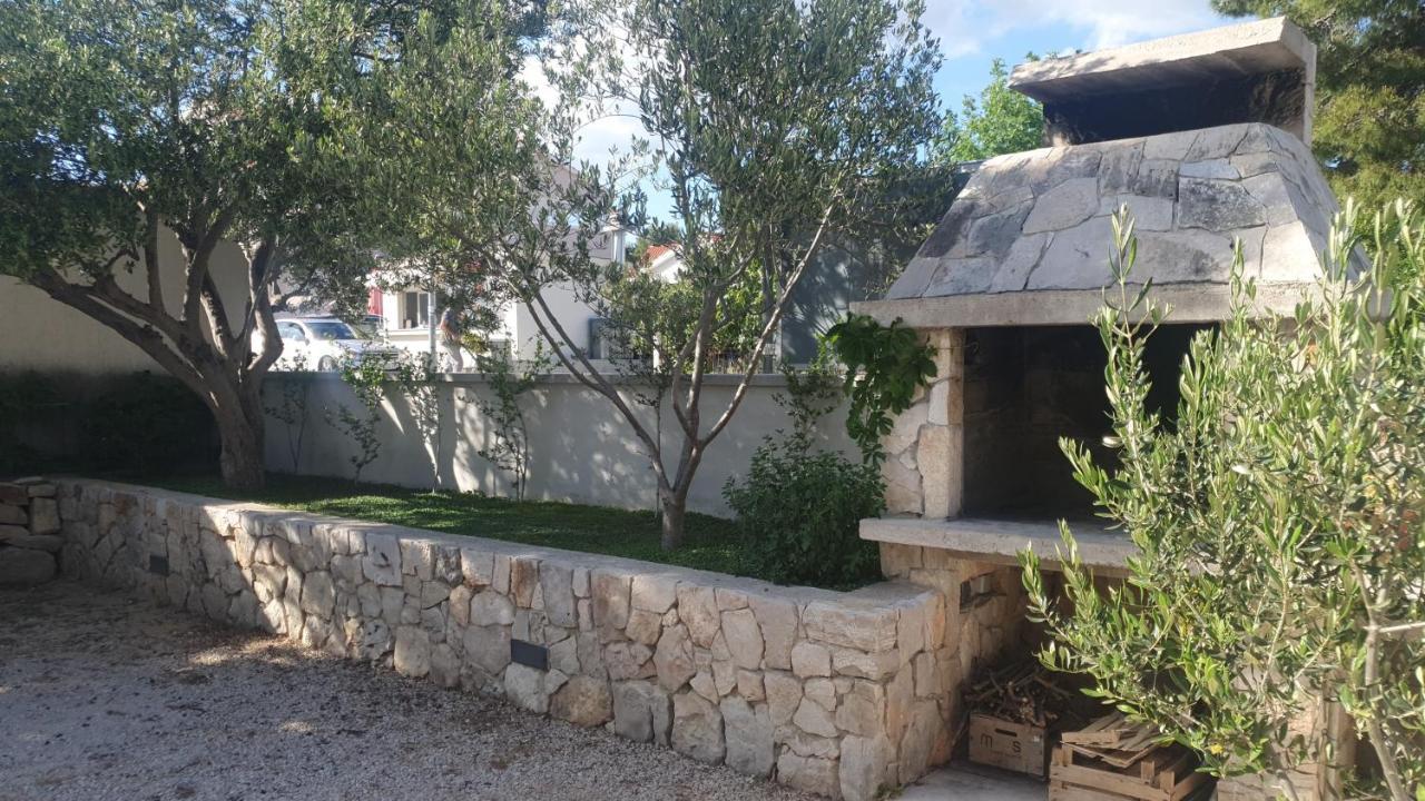 Gulin Apartments Водице Екстериор снимка