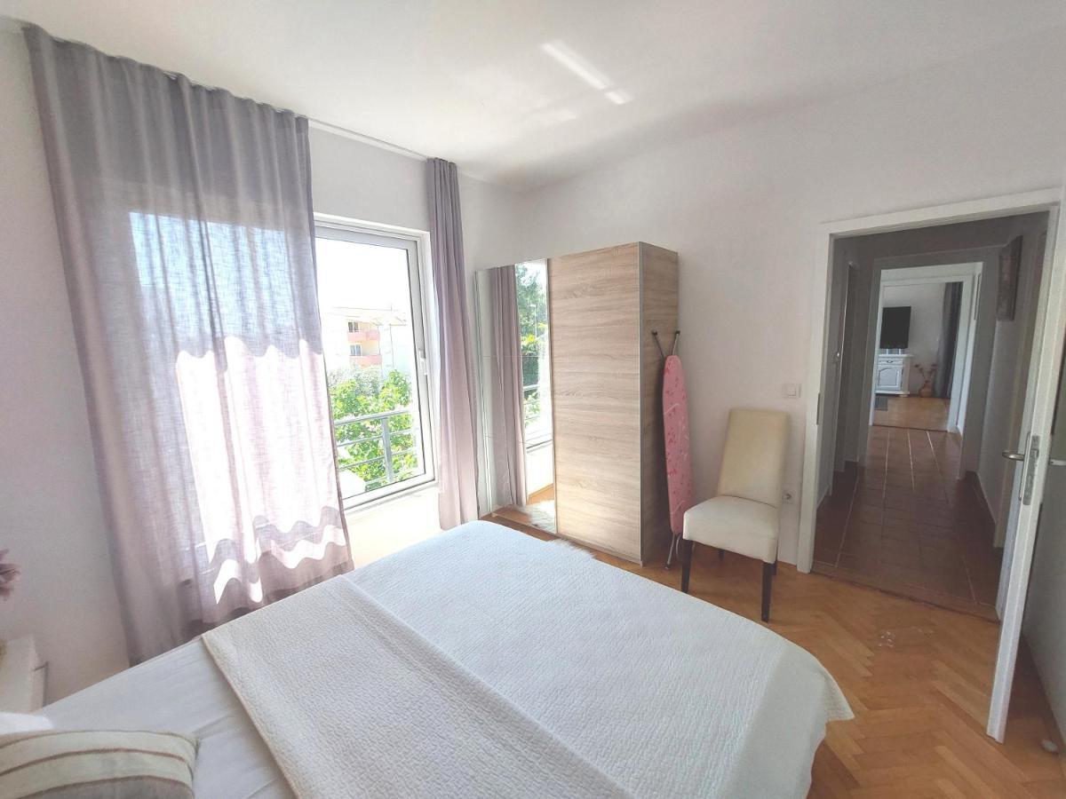 Gulin Apartments Водице Екстериор снимка