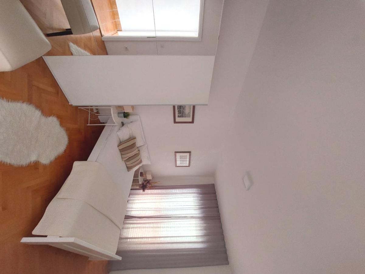 Gulin Apartments Водице Екстериор снимка