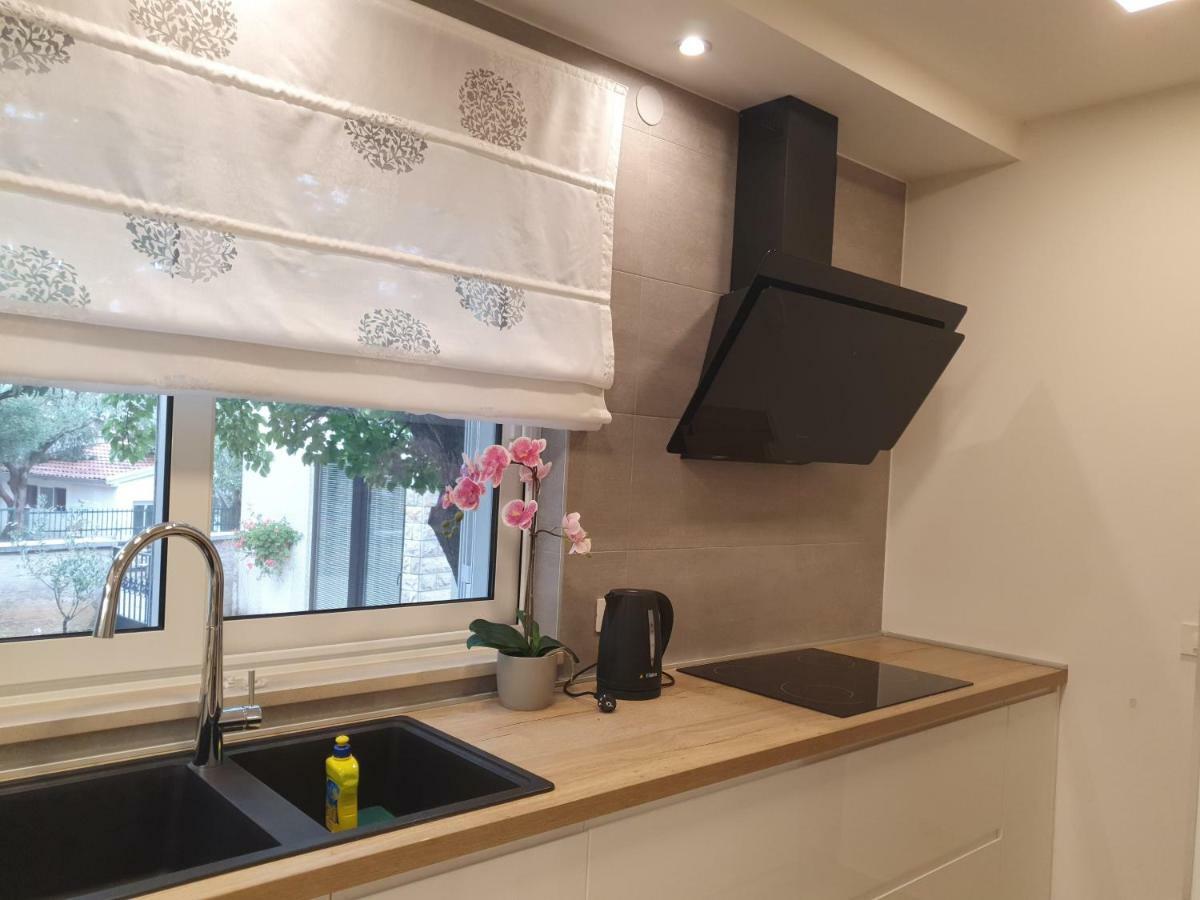 Gulin Apartments Водице Екстериор снимка