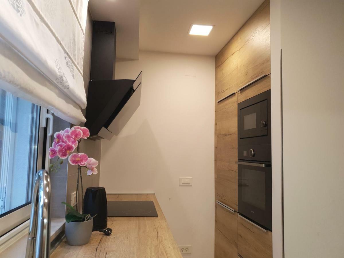 Gulin Apartments Водице Екстериор снимка