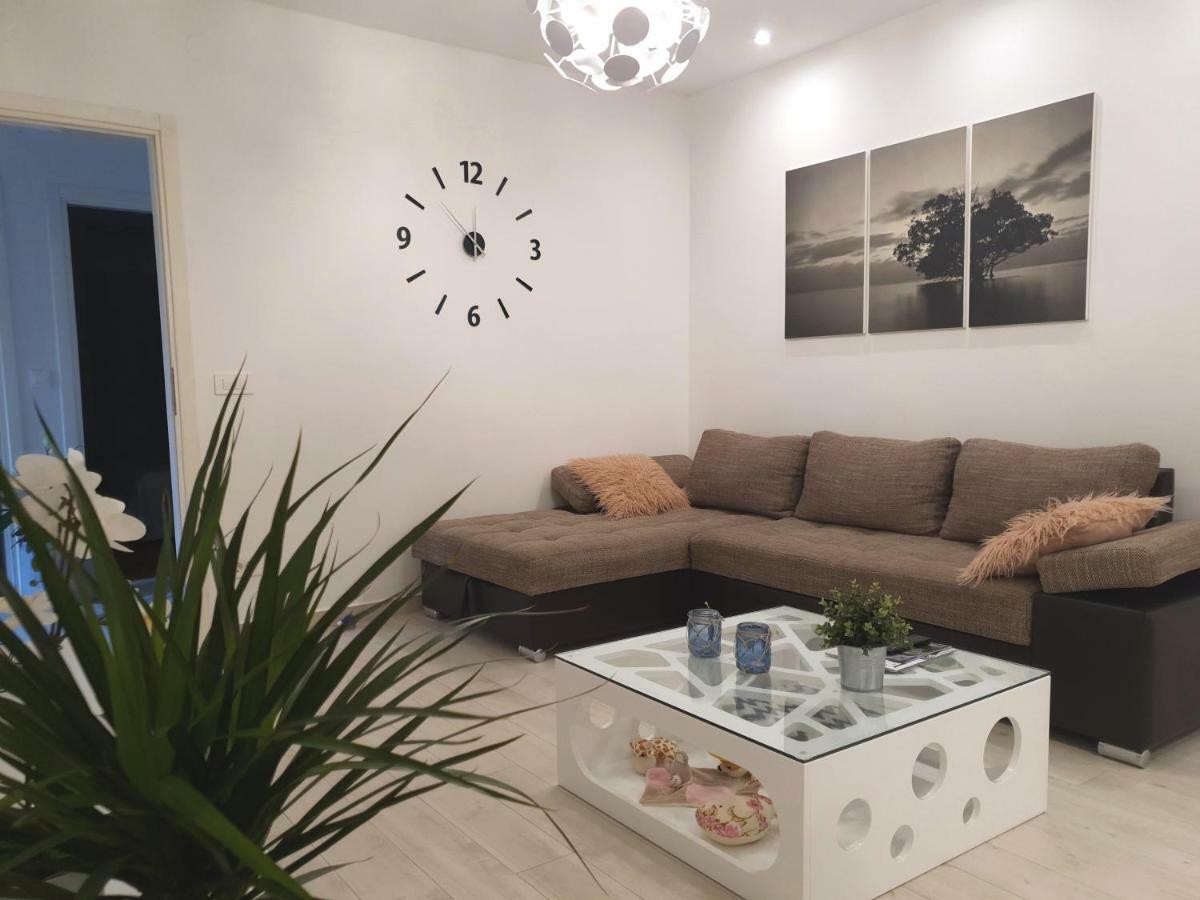 Gulin Apartments Водице Екстериор снимка